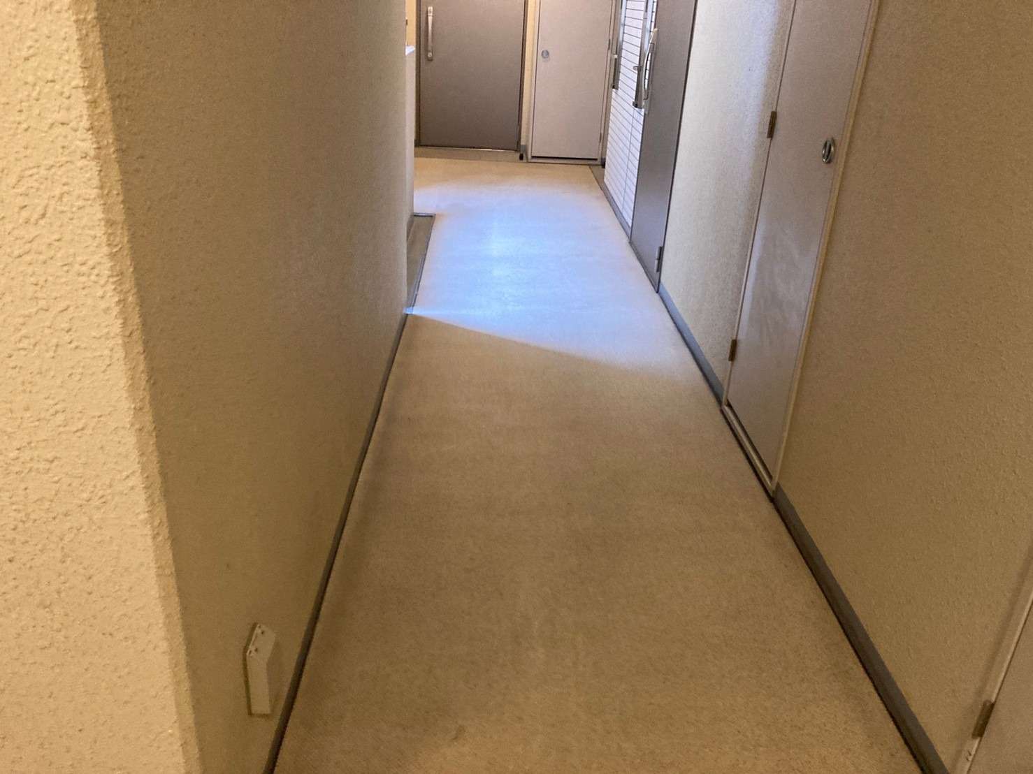 廊下 before